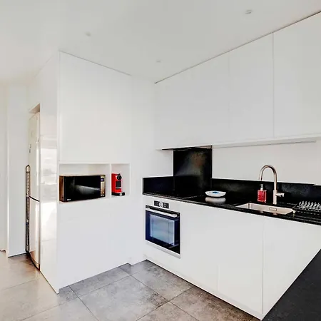 Spacious Apartment- 3br 6p - 查伦顿·勒·彭特